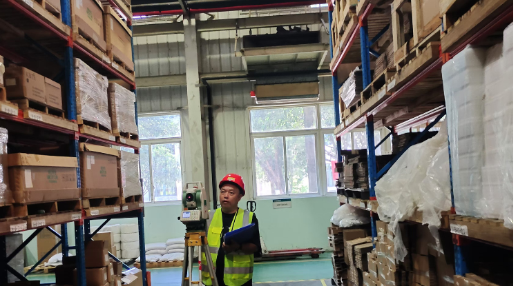 驶入式货架检测